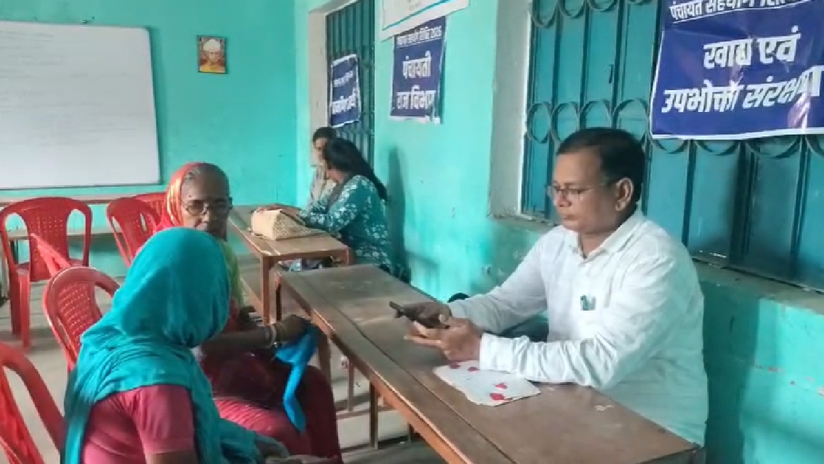 बाढ़ में सहयोग शिविर का आयोजन, राशन कार्ड और आवास योजना से जुड़ी शिकायतें रहीं सबसे अधिक